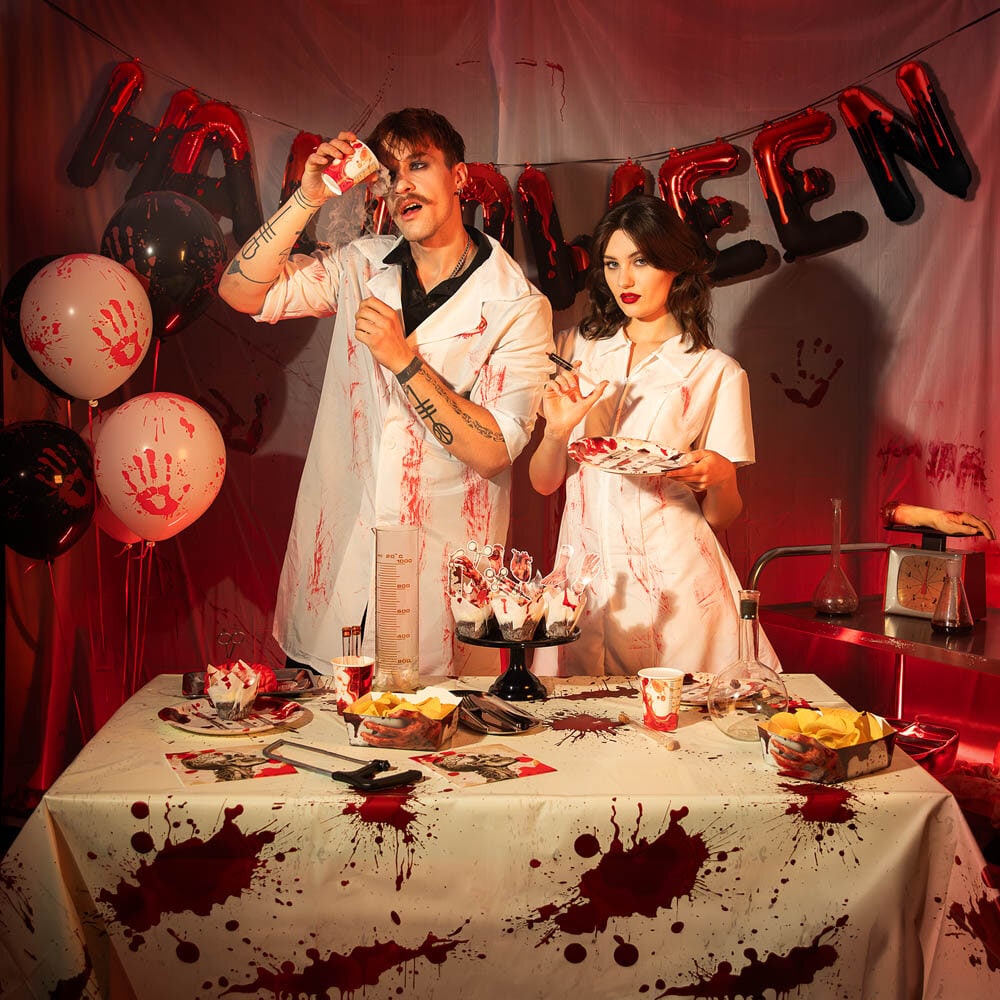 Bloody Night Tischdecke 137 x 183 cm