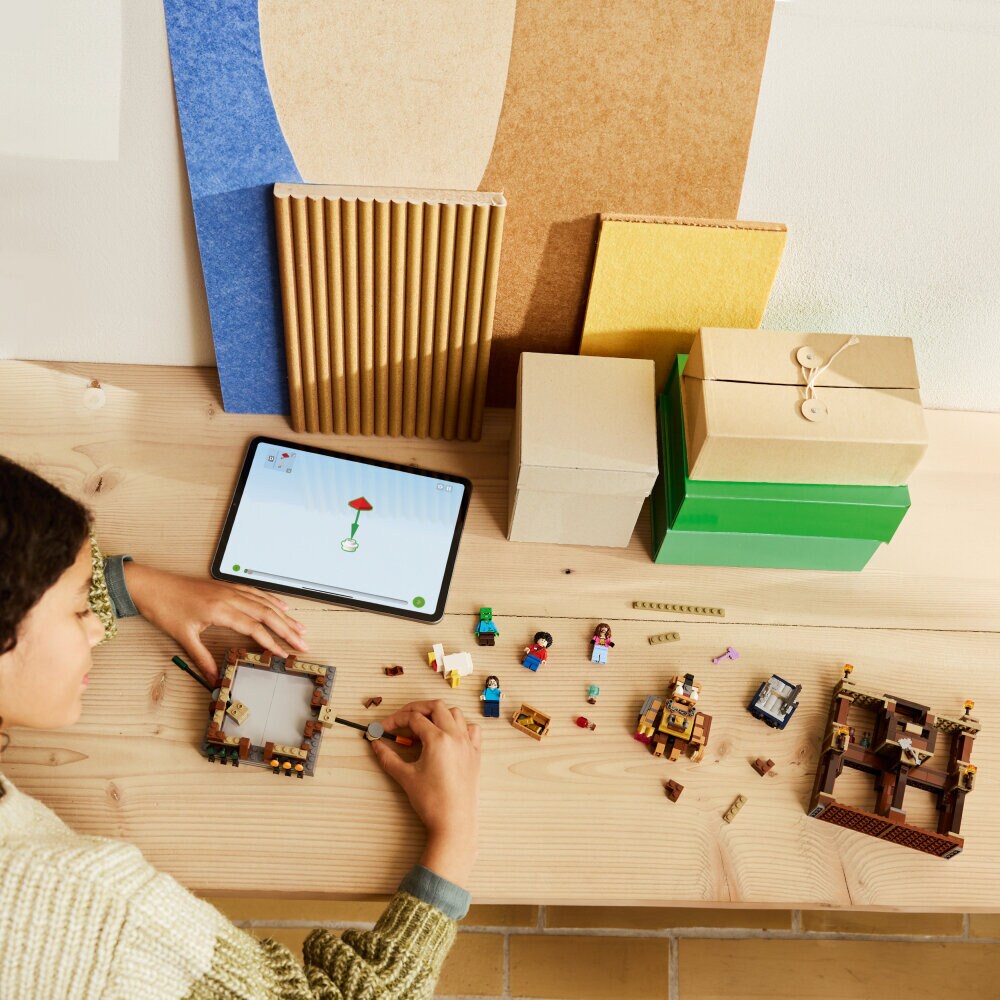 LEGO Minecraft - Waldanwesen mit Boxring 10+