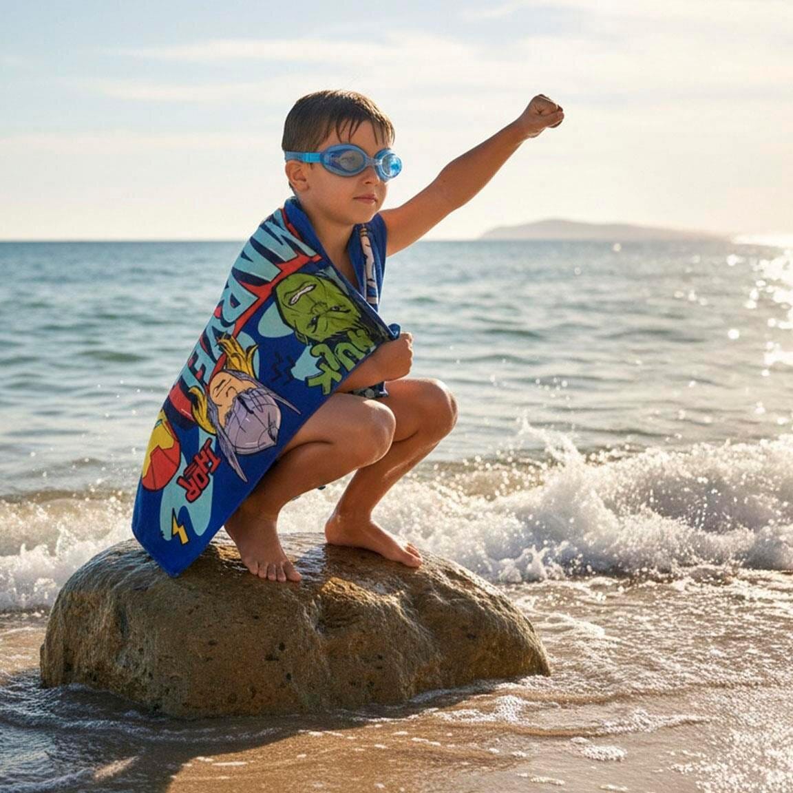 Avengers - Set mit Badetuch und Schwimmbrille