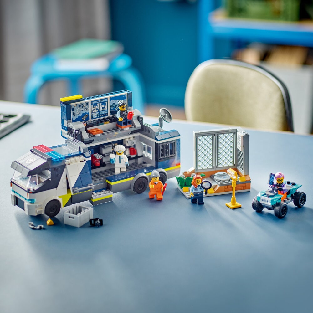 LEGO City - Polizeitruck mit Labor 7+