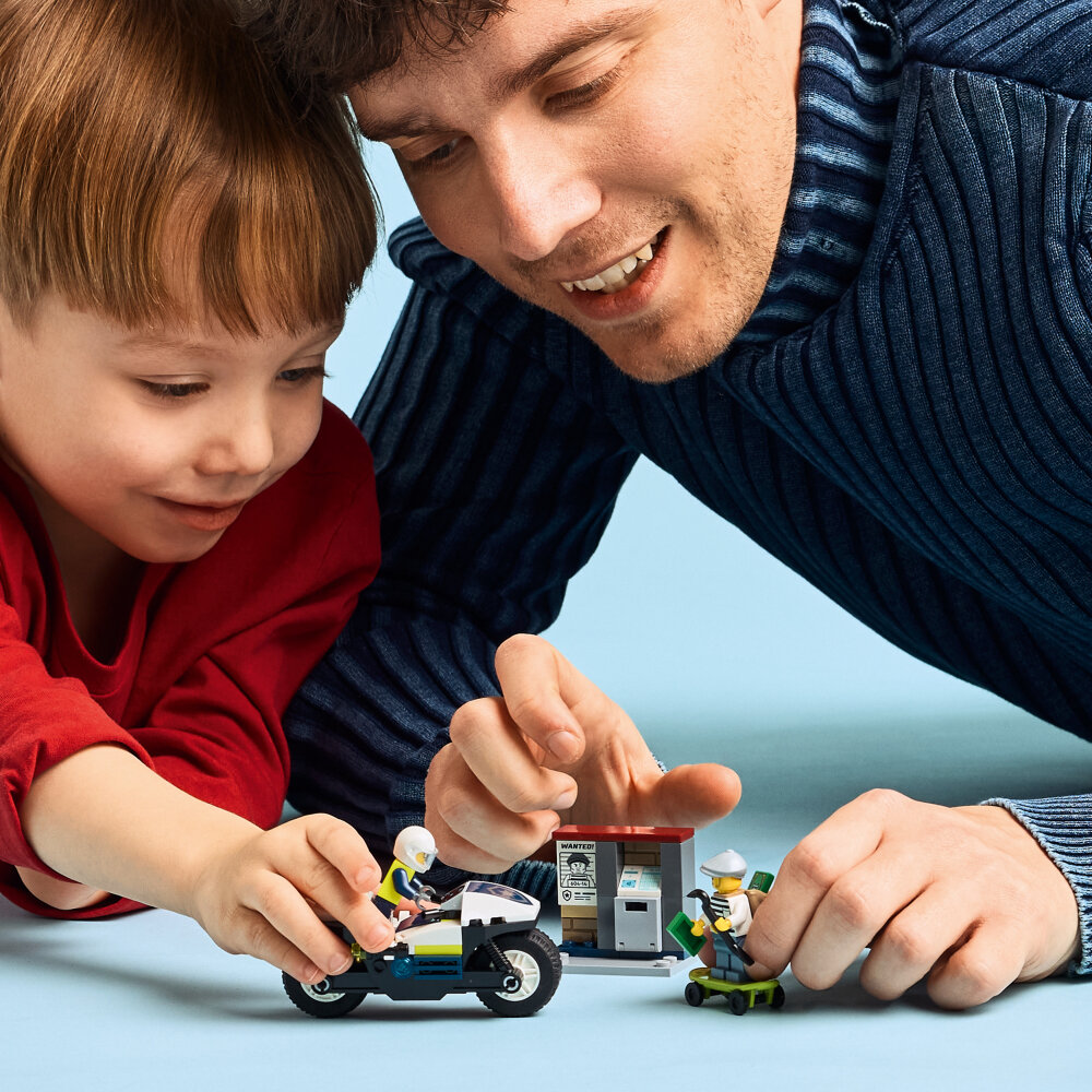 LEGO City - Verfolgungsjagd mit dem Polizeimotorrad 4+