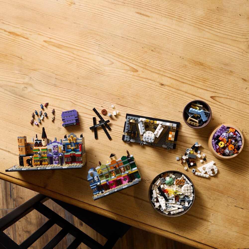 LEGO Harry Potter - Die Zauberläden der Winkelgasse 18+