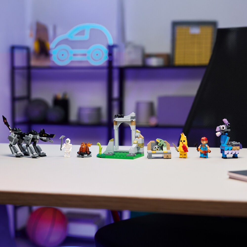 LEGO Fortnite - Das Lager von Schali und der Zündkerzenkünstlerin 7+