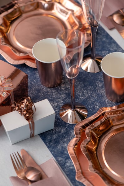 Champagnergläser aus Kunststoff mit Roségoldfuß, 6er-Pack