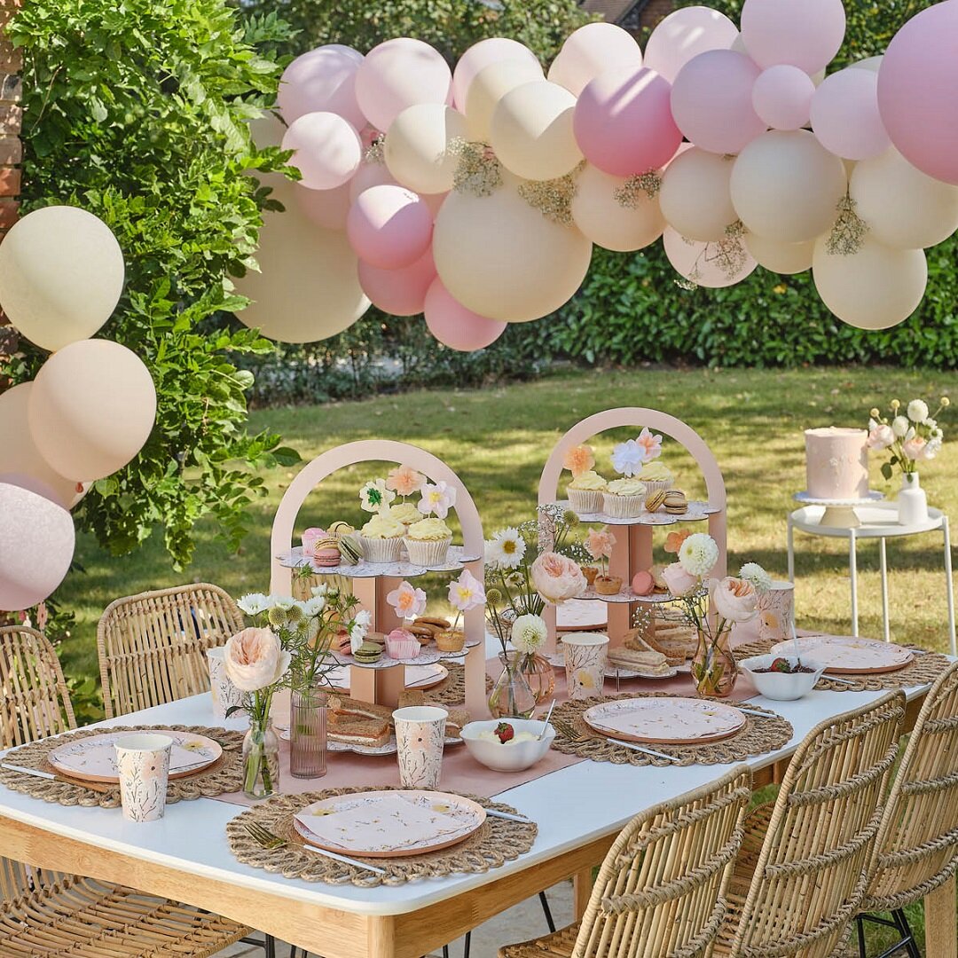 Rosa Blumen - Afternoon Tea Kuchenständer