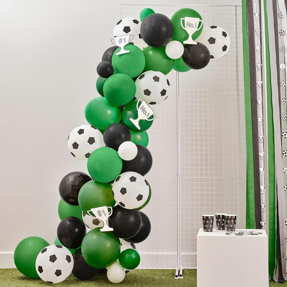 DIY Ballongirlande - Fußball