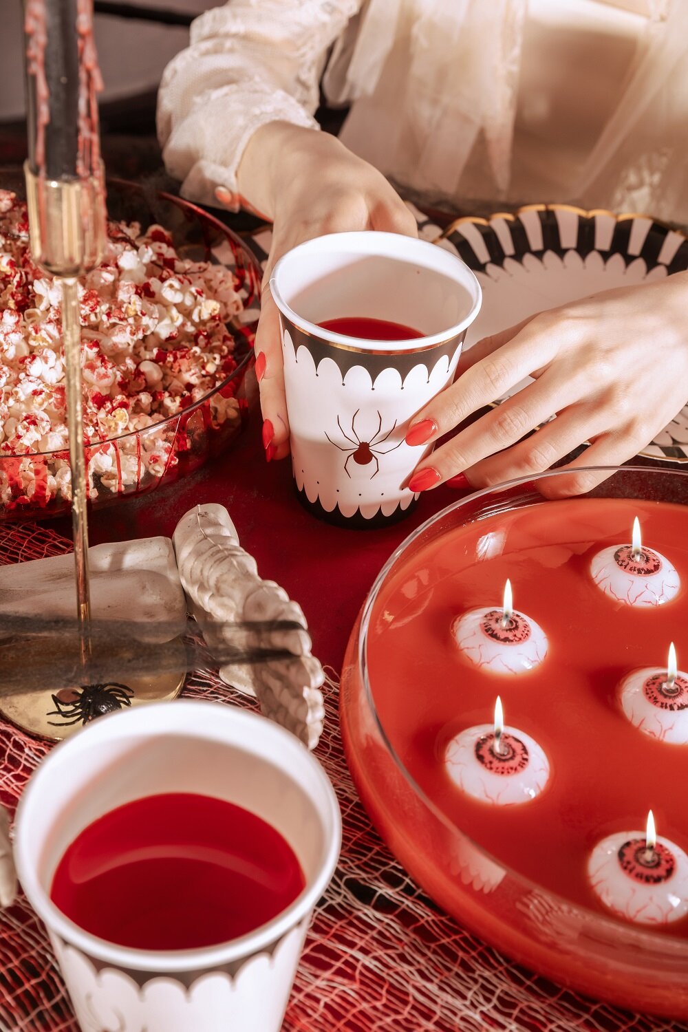 Halloween-Becher mit Goldspinne 6er-Pack