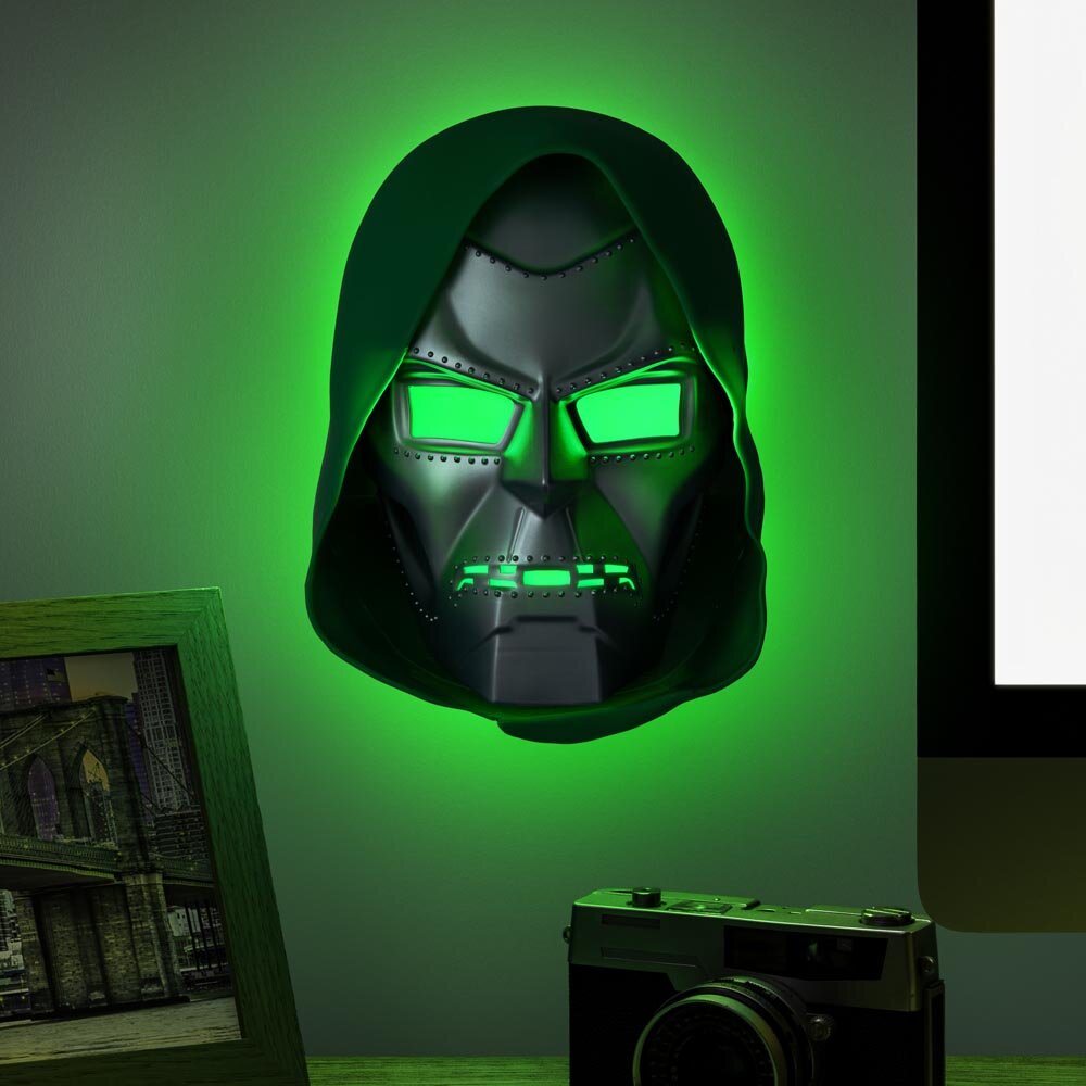 Dr Doom Maskenlampe